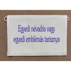 Iskolai ballagó tarisznya egyedi emblémával